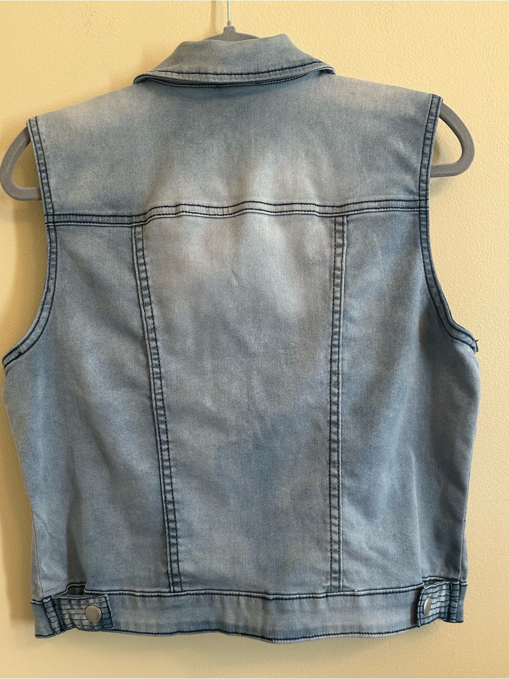 Tribal Jeans Light Denim Button-Front Vest - Light Blue Size Medium 1066 - Picture 3 of 11